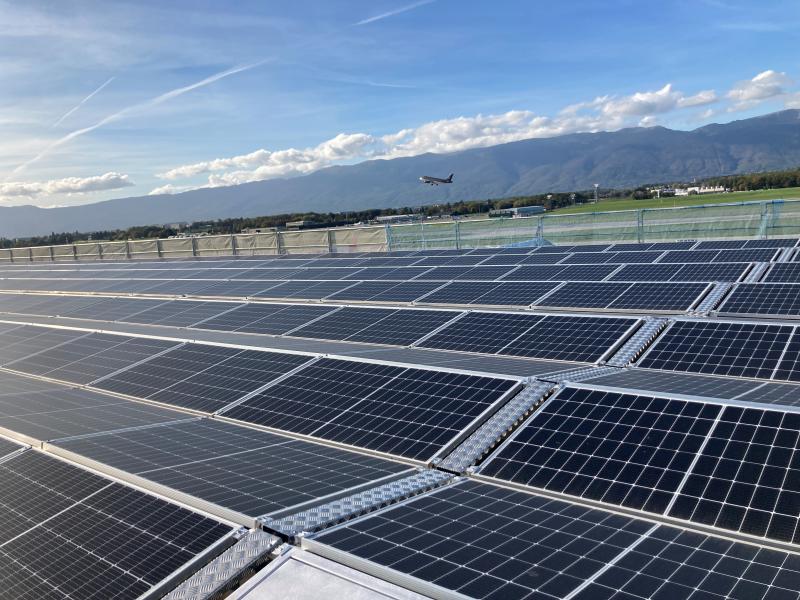 centrale solaire aéroport